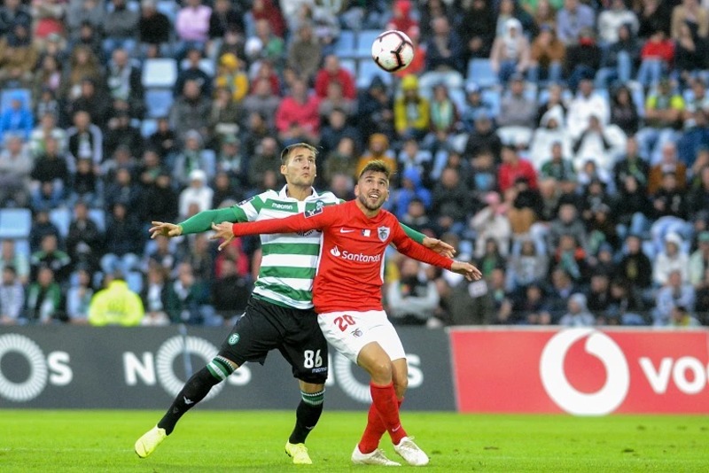 nhan-dinh-soi-keo-santa-clara-vs-sporting-lisbon-luc-01h45-ngay-19-12-2025-1