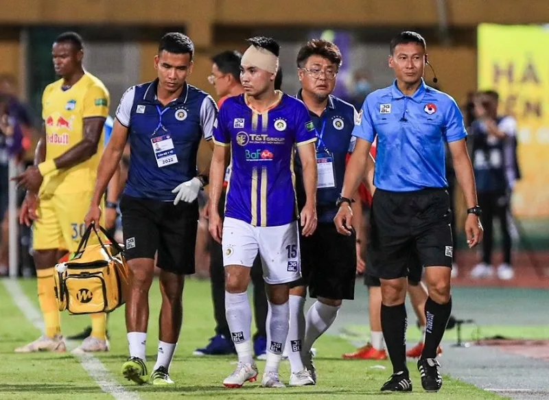 cau thu duc huy sinh nam bao nhieu